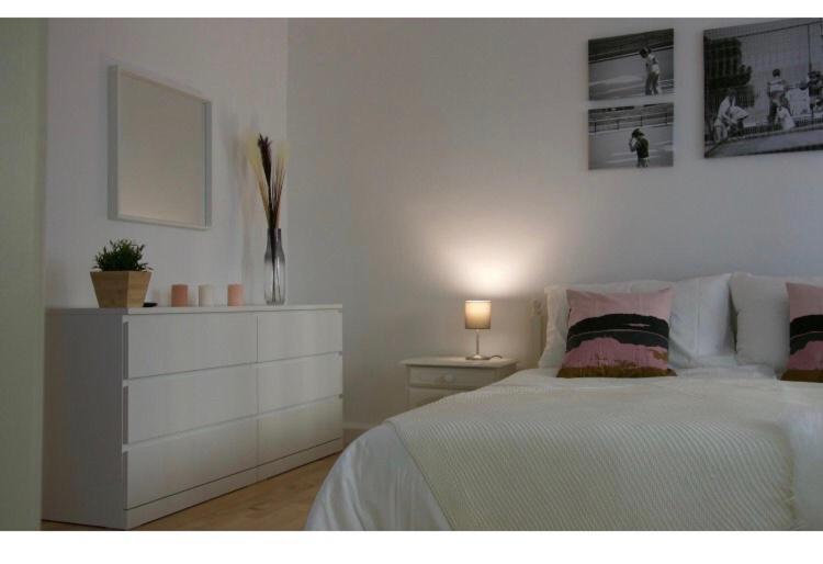 Apartament Spacious 2rooms In The Center Wiedeń