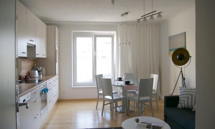 Spacious 2rooms In The Center