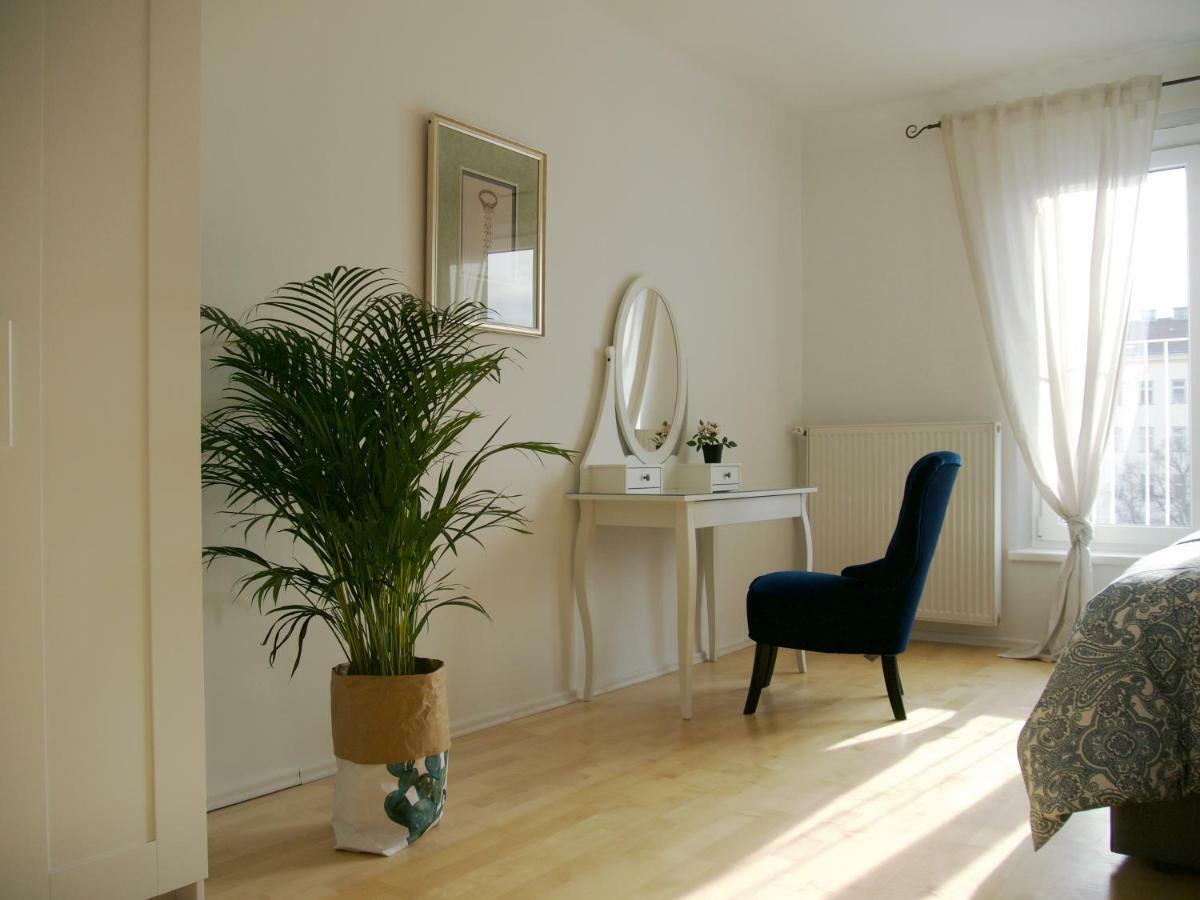 Spacious 2rooms In The Center Apartment Vienna