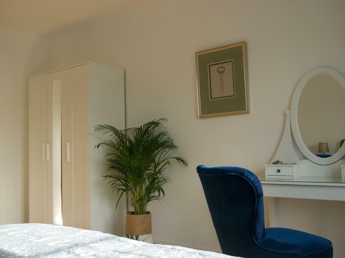 Spacious 2rooms In The Center * Vienna